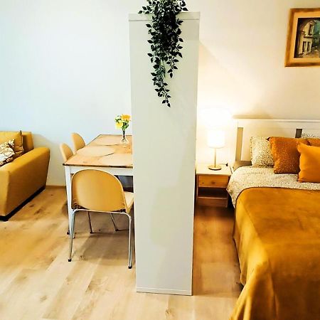 Apartament Zloty Swietoduska 12 Lublin Ngoại thất bức ảnh